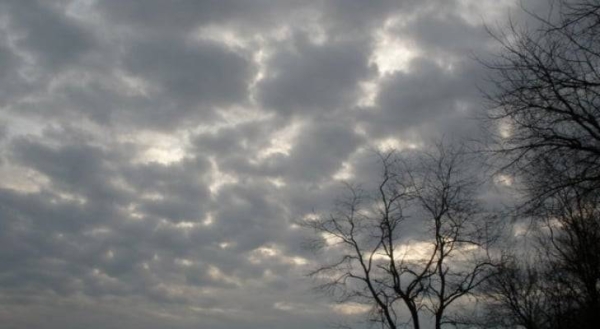 طقس الإثنين...جو بارد نسبيا مع تكون غيوم مصحوبة بقطرات مطرية ضعيفة بالأطلس