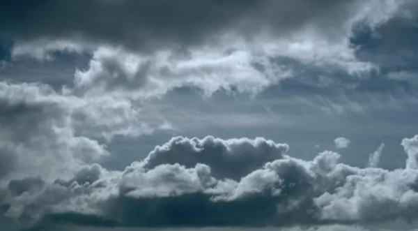 طقس الاثنين.. أمطار متفرقة وسماء غائمة